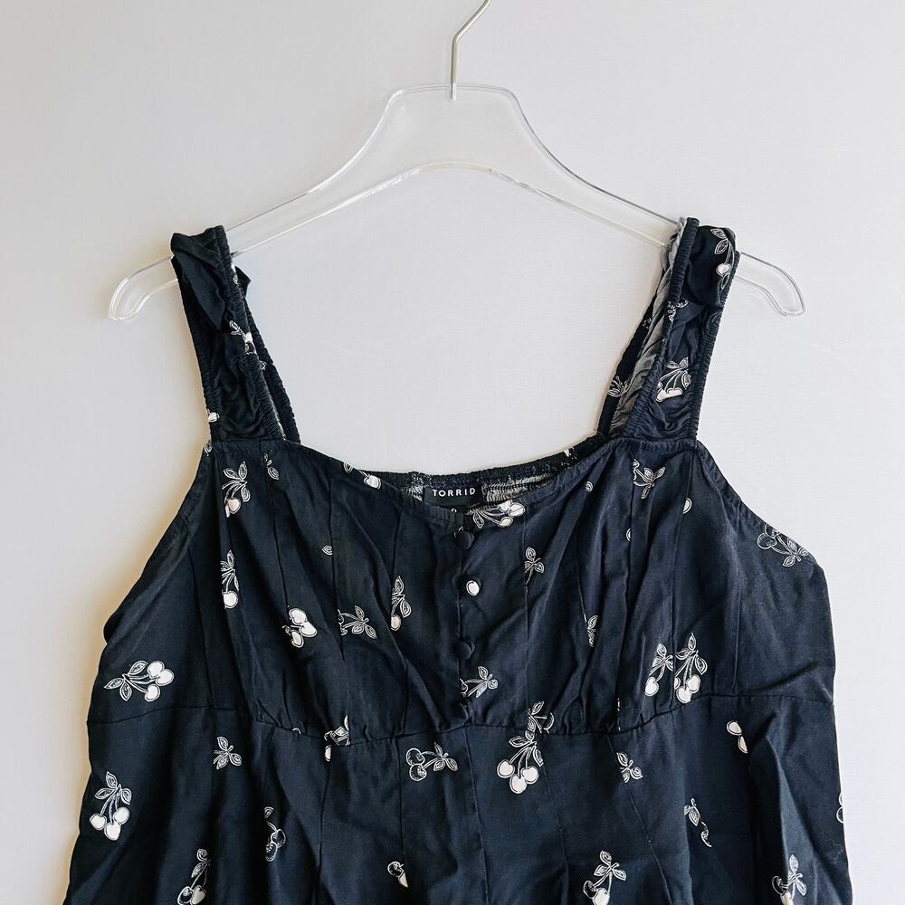 Bundle of 2 Torrid Size 0 Babydoll Y2K Tops Black/White and Green Yellow Floral - Picture 8 of 12